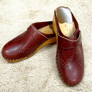 Vintage Women’s Bastad Clogs